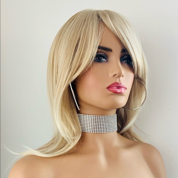 Very Pretty Fun & Classic 16” Blonde “Put On & Go” Premium Fiber Wig - Picture 3 of 4